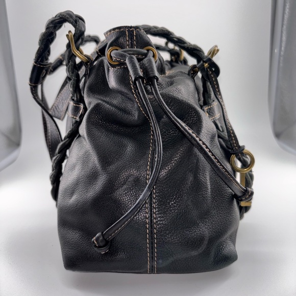 Fossil Black Pebbled Leather Shoulder Bag With Braided Straps And A Key Charm - Picture 4 of 11